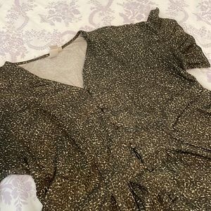 Light and beautiful summer top - Anthropologie - Dolan left coast collection